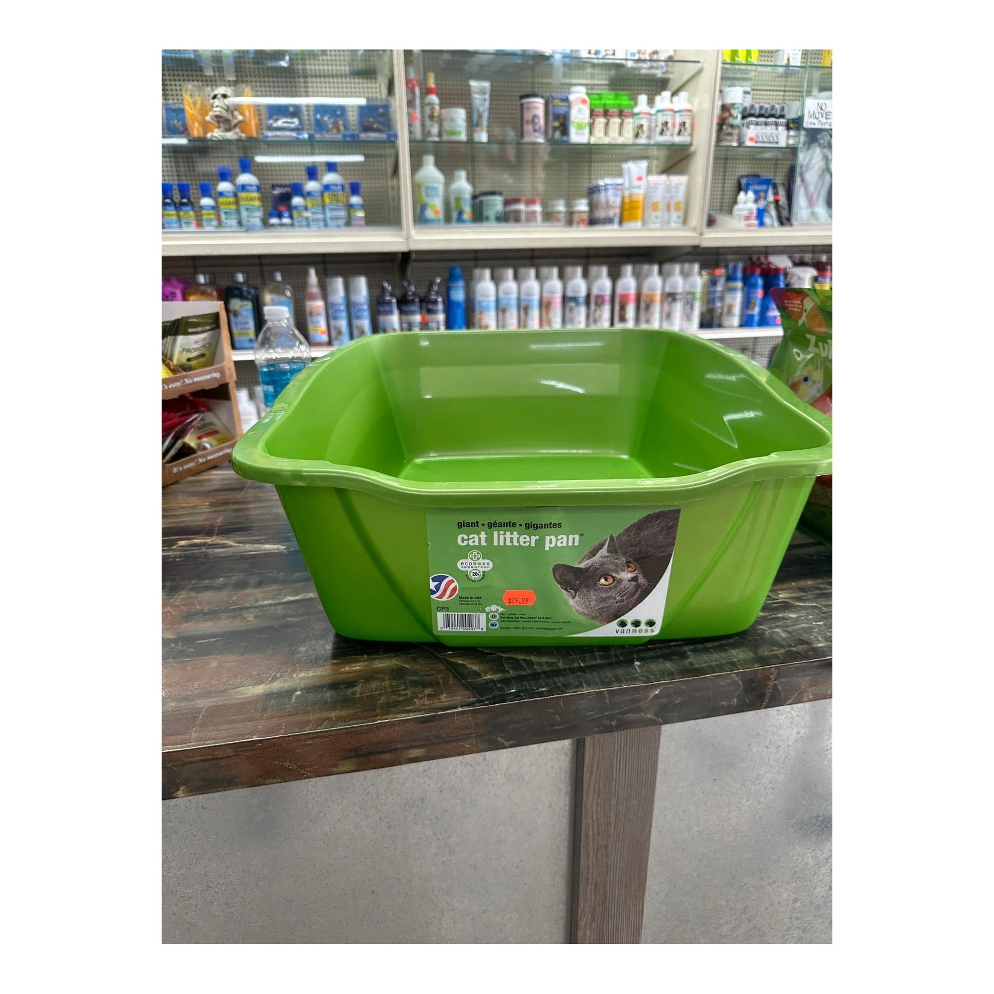 Cat Litter Giant